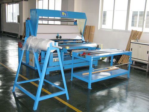 自動(dòng)對(duì)邊卷驗(yàn)布機(jī)(成卷機(jī))客戶(hù)現(xiàn)場(chǎng)