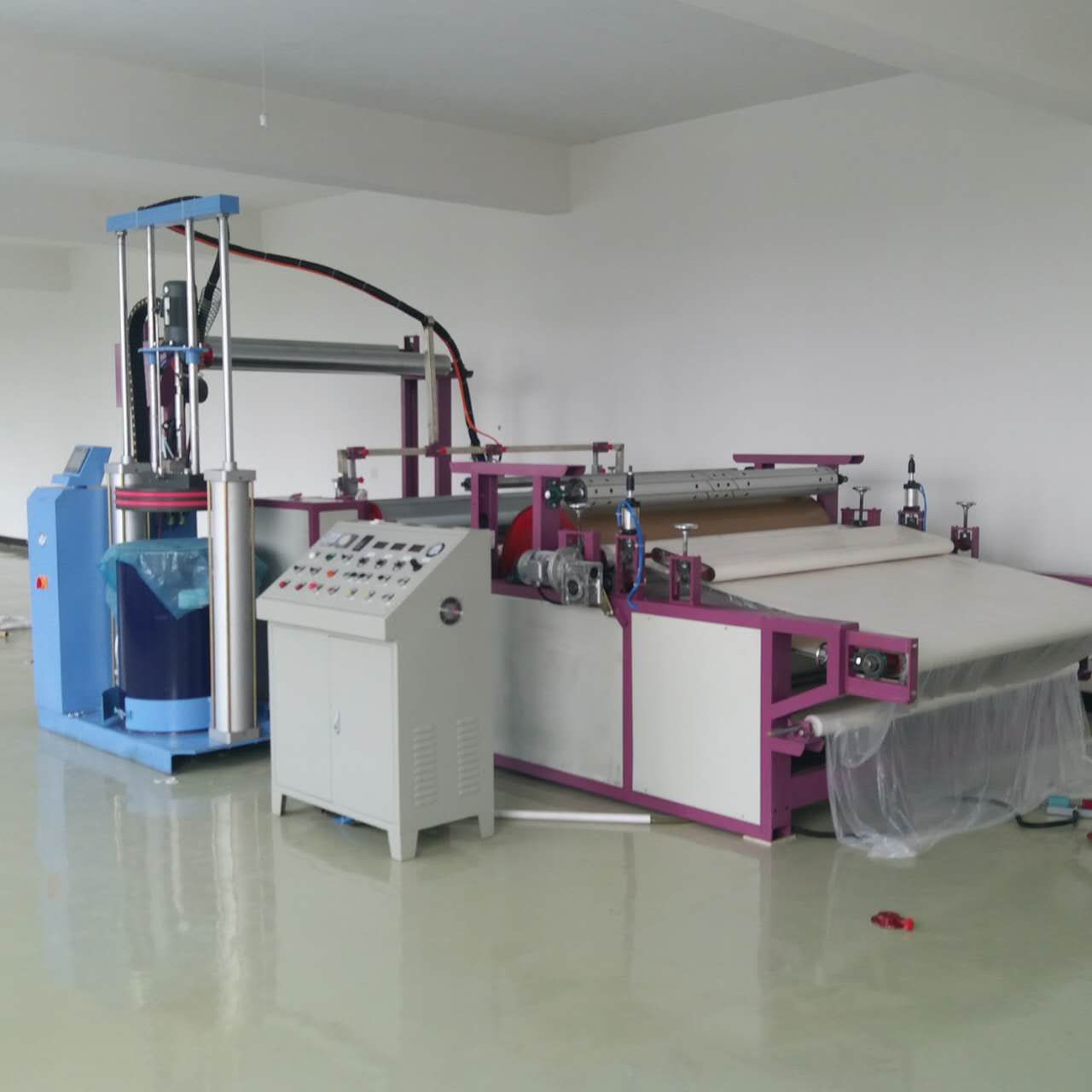 避免復(fù)合機(jī)成品復(fù)合的損壞注意事項